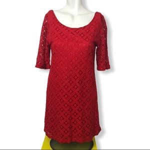 Everly Red Lace Floral Shift Dress Size M